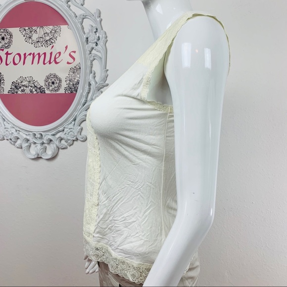 Anthropologie Tapemeasure / Cream Embroider Lace - Picture 4 of 8